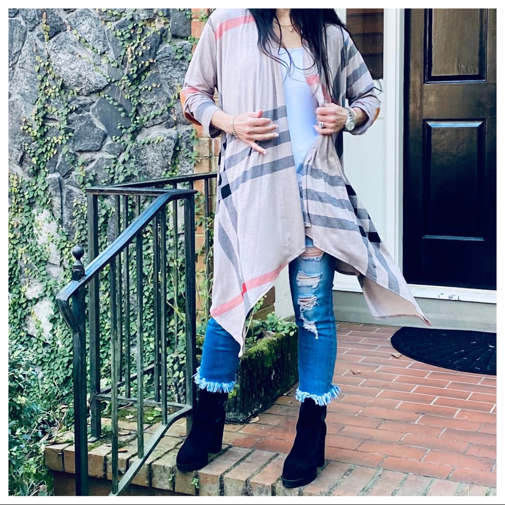 ✨LAST ONE✨Designer Plaid chic open draped cardigan - Picture 10 of 12